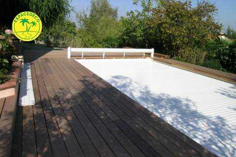 Création d'une plage de piscine selon vos attentes par votre artisan poseur Espacedéco à Saint-Orens.