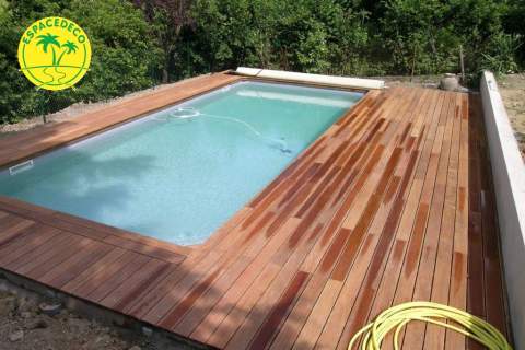 A Toulouse, Espacedéco intervient dans la réalisation de tour de piscine avec du personnel compétant à Balma et Pin Balma, Saint Jean, Fonsegrive, Labege.