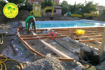 2-Aménagement de vos extérieurs, de vos espaces verts, de vos tours de piscine, et réalisation de terrasses en bois ainsi que des coffres, banc par Espacedéco à Colomiers. 