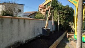 Plantation de gros sujets avec engins mécaniques