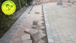 pavé béton 16 x 16 posé sur Pibrac