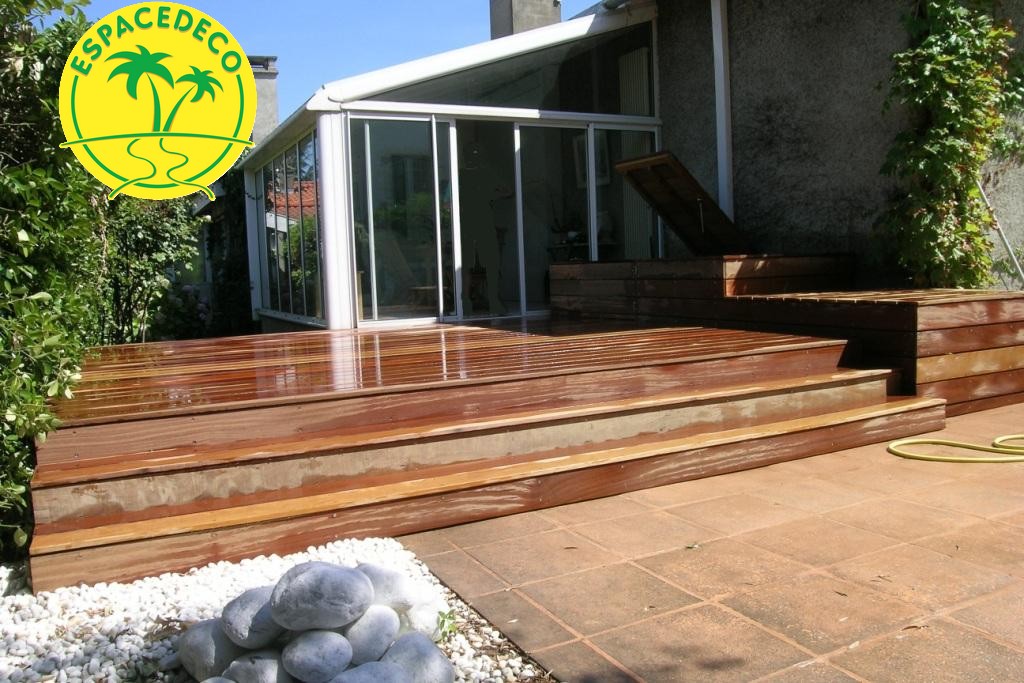 Réalisation d'une terrasse bois exotique