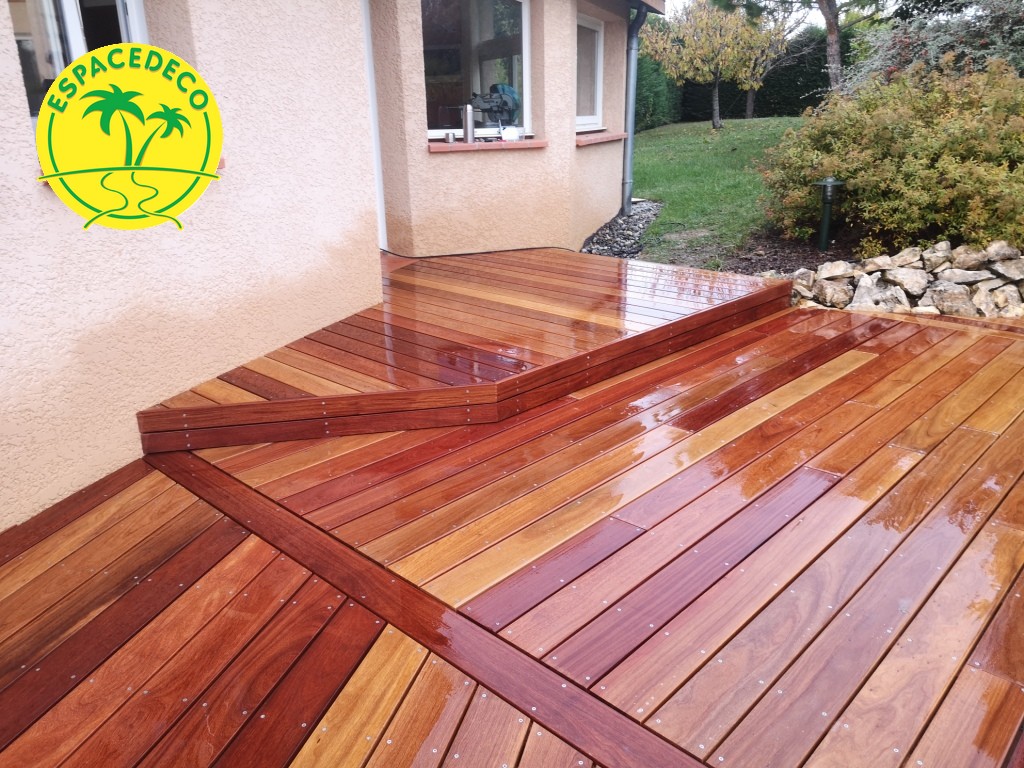 Terrasse à Toulouse en bois exotique